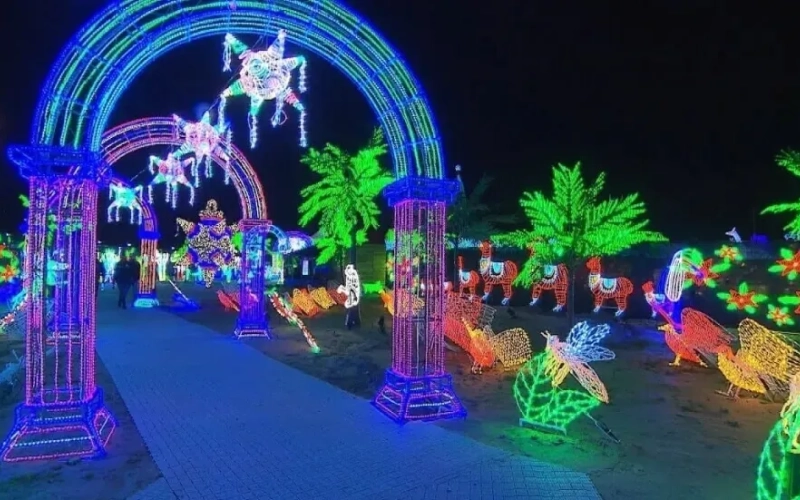 03 Top Attractions c41b6956