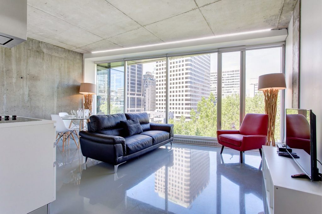 Loft4U 2 bedroom living area1 scaled e1624992292216