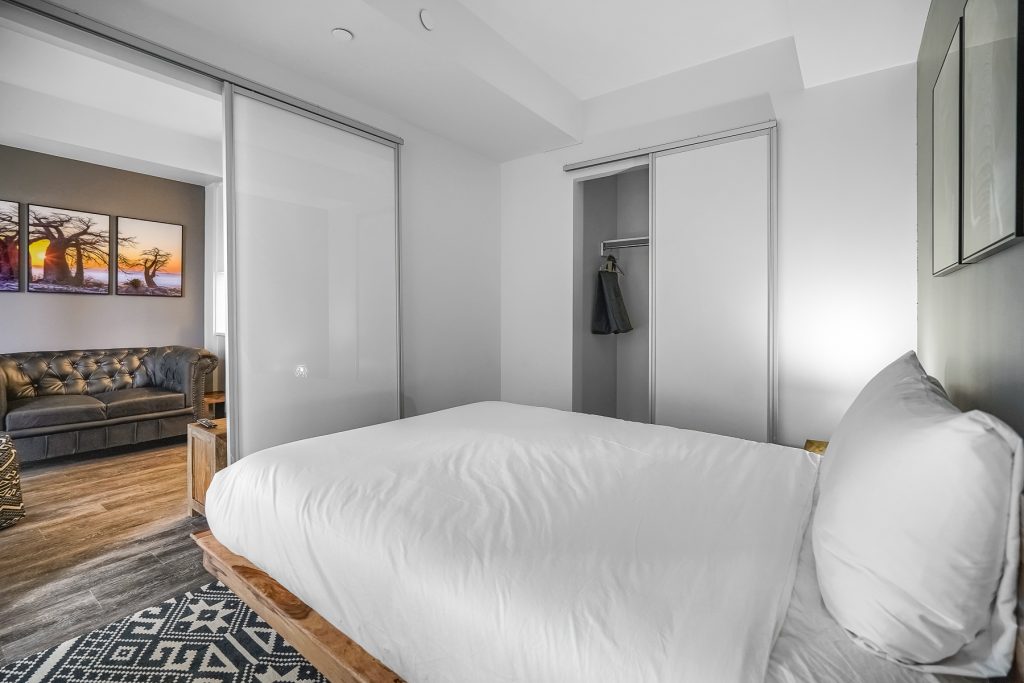 furnished apartment in Toronto 1 bedroom